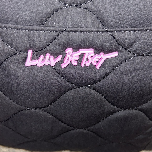 Betsey Johnson Weekender - Picture 3 of 11